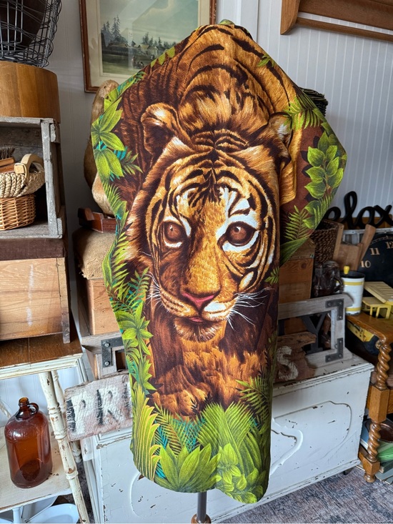 Vintage Other - Vtg Tiger Face Graphic Barkcloth